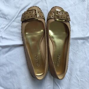 Michael Kors Hancock dark camel size 6